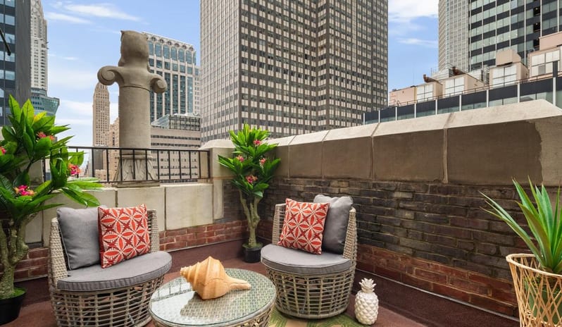 Lexington New York - The Hawaiian Room Terrace seating